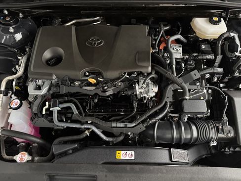 Used 2025 Toyota Camry SE FWD image 28