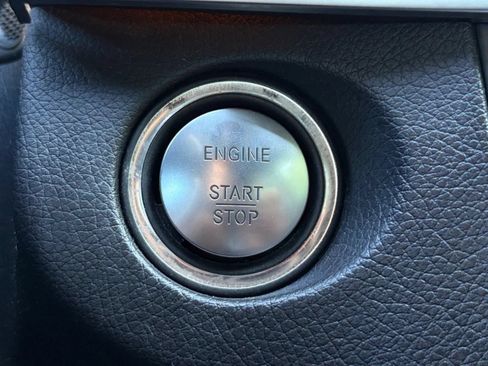 Used 2016 Mercedes-Benz E 350 4MATIC Sedan image 26