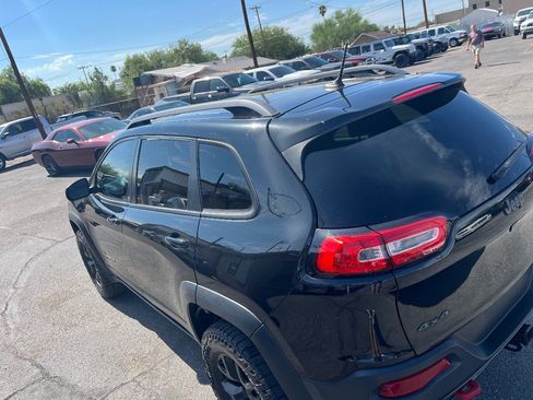 Used 2014 Jeep Cherokee Trailhawk w/ Comfort/Convenience Group AWD/4WD image 52