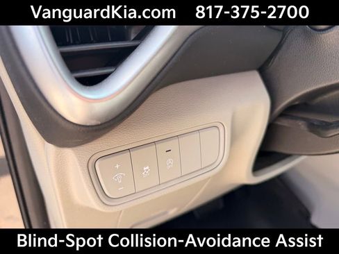 Certified 2025 Kia Soul LX image 16