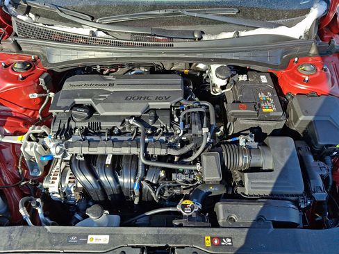 Certified 2025 Hyundai Elantra Sport w/ Cargo Package image 28