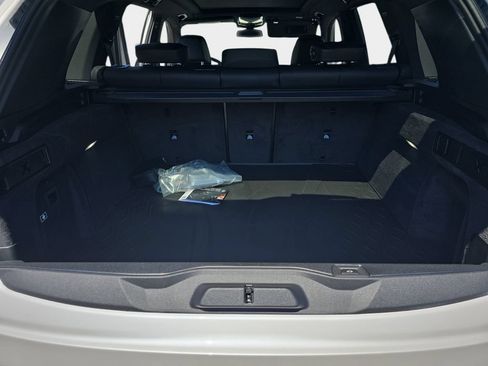 New 2026 BMW X5 xDrive40i w/ M Sport Package AWD/4WD image 10