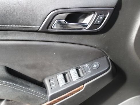 Used 2018 Chevrolet Tahoe LS AWD/4WD image 14