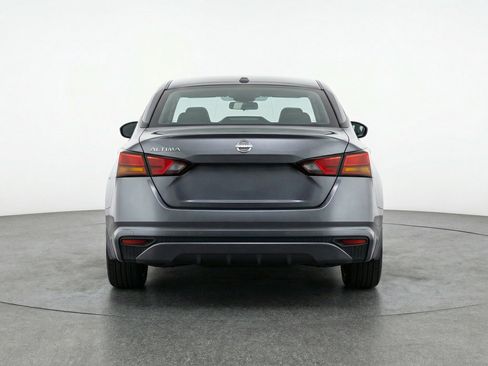 Used 2025 Nissan Altima 2.5 SV image 7