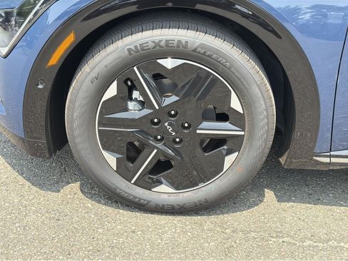New 2026 Kia EV6 Wind AWD/4WD image 16