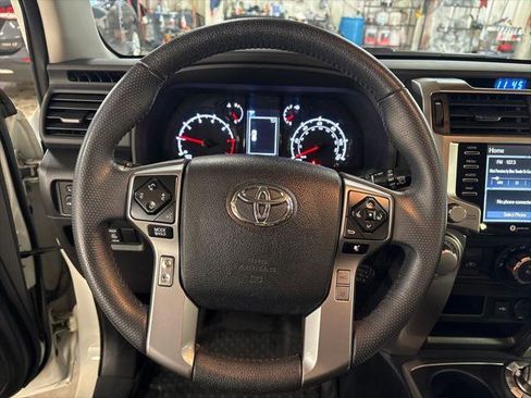 Certified 2021 Toyota 4Runner SR5 Premium w/ Moonroof Package AWD/4WD image 19