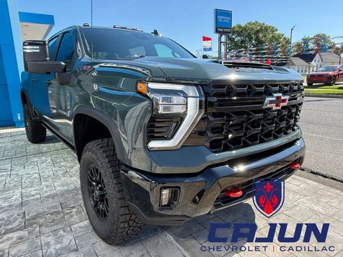 New 2026 Chevrolet Silverado 2500 ZR2 AWD/4WD image 5