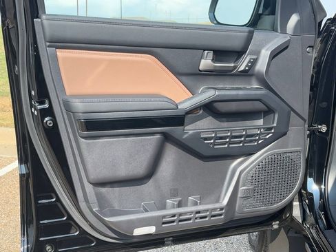 New 2025 Toyota 4Runner Limited image 28