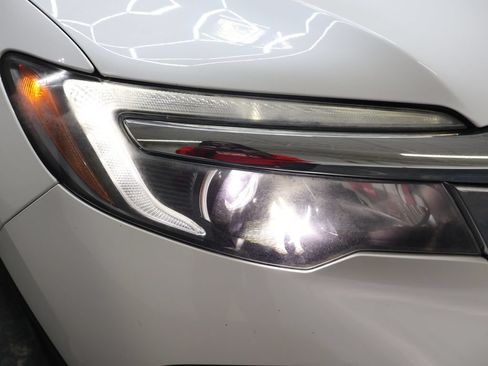 Used 2021 Honda Pilot EX image 30