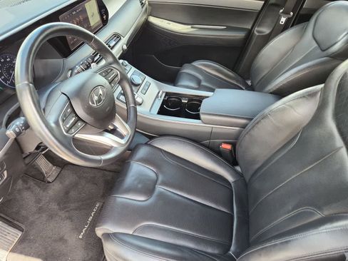 Used 2022 Hyundai Palisade SEL w/ 8P Bench Seat Package FWD image 2