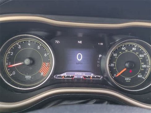 Used 2015 Jeep Cherokee Limited image 33