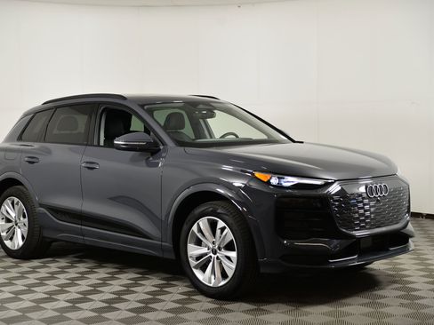 Certified 2025 Audi Q6 e-tron Premium w/ Convenience Package image 6