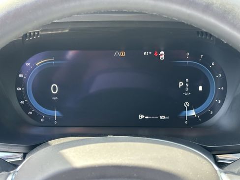 Used 2023 Volvo XC60 B5 Core image 17