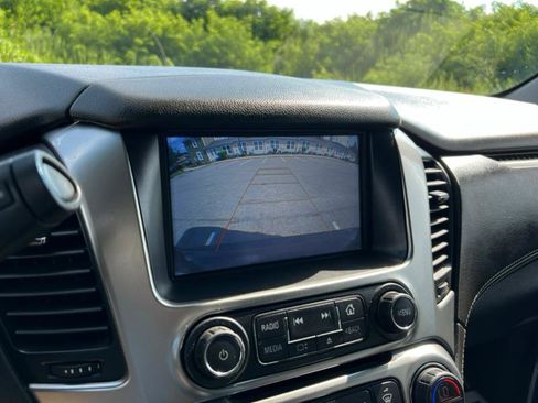 Used 2019 Chevrolet Tahoe LT image 23