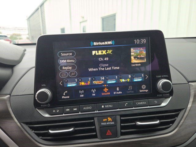 Used 2025 Nissan Altima 2.5 SV FWD image 21