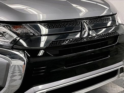 Used 2022 Mitsubishi Outlander SEL image 27