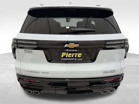 New 2026 Chevrolet Traverse High Country image 3