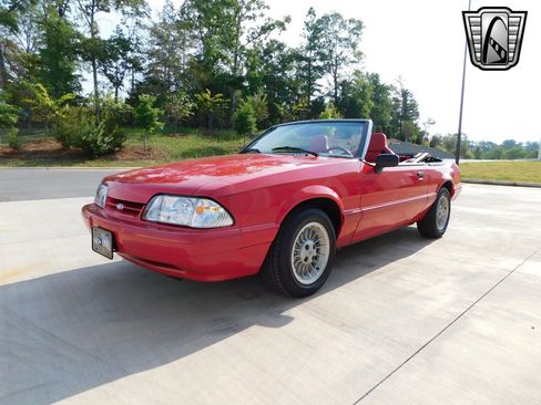 Used 1992 Ford Mustang LX image 4