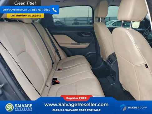 Used 2017 Jaguar F-PACE image 15
