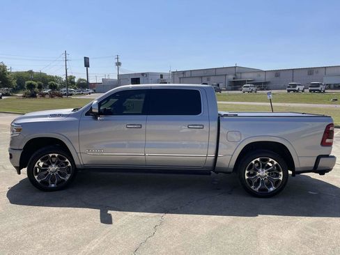 Used 2022 RAM 1500 Limited AWD/4WD image 6