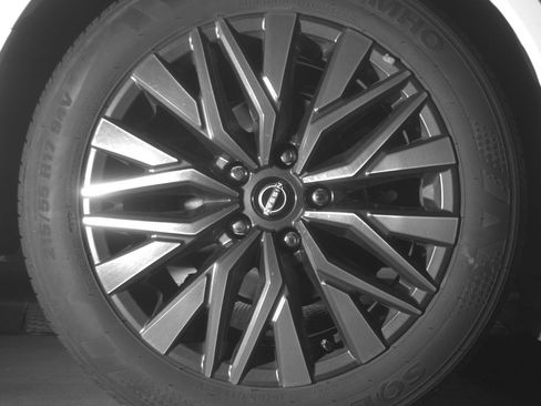 Used 2025 Nissan Altima 2.5 SV FWD image 15