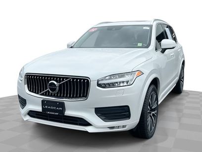 Used 2022 Volvo XC90 T5 Momentum w/ Climate Package