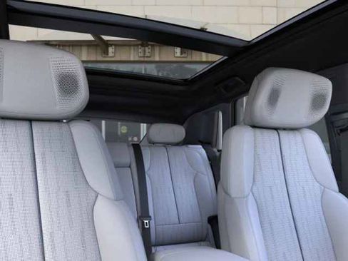 New 2026 Cadillac Lyriq Premium Sport AWD/4WD image 25