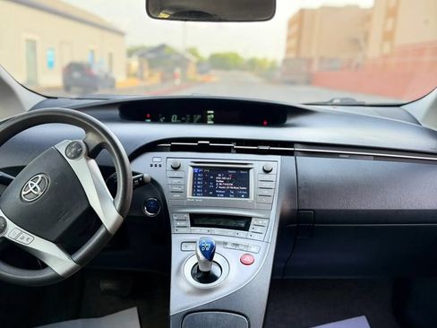 Used 2012 Toyota Prius Three w/ Solar Roof Pkg FWD image 55