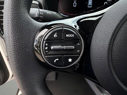 Used 2023 Kia Soul S FWD image 23