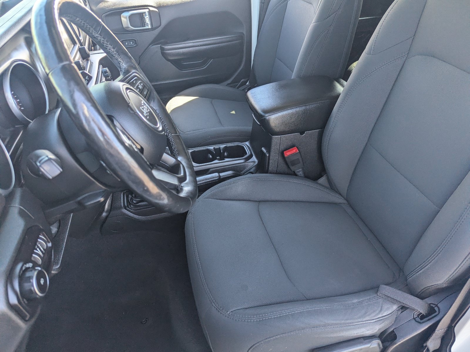 Used 2018 Jeep Wrangler Unlimited Sport S AWD/4WD image 18