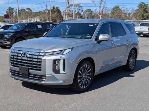 Used 2024 Hyundai Palisade Calligraphy image 7