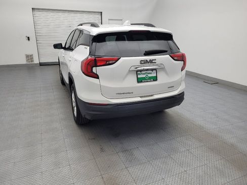Used 2018 GMC Terrain SLE w/ Driver Convenience Package image 6