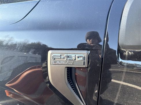 Used 2023 Ford F150 Lariat w/ Equipment Group 502A High image 7