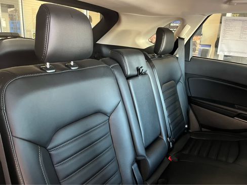 Used 2024 Ford Edge SEL w/ Convenience Package AWD/4WD image 37
