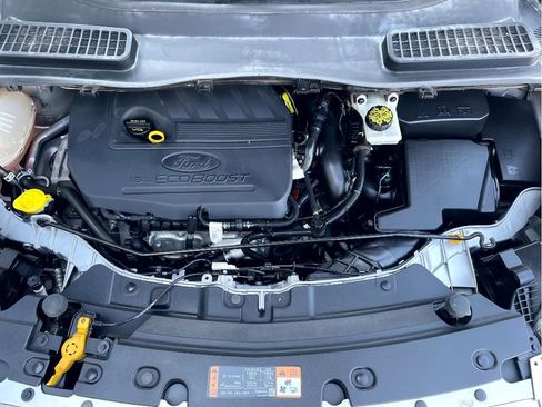 Used 2017 Ford Escape SE FWD image 7