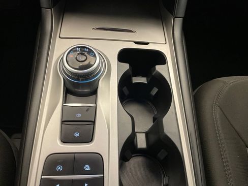 Used 2023 Ford Explorer XLT RWD image 15