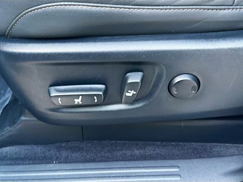 Used 2017 Lexus GX 460 image 23