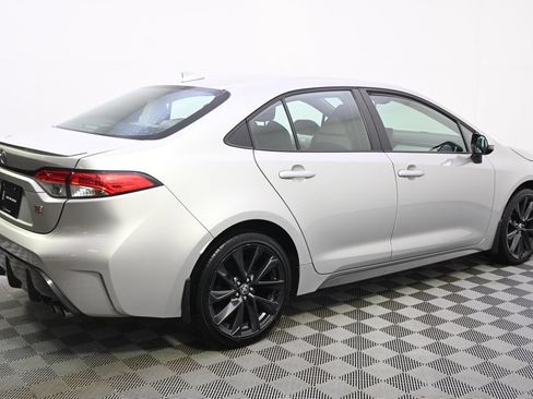 Used 2023 Toyota Corolla SE w/ Carpet Mat Package (TMS) FWD image 5