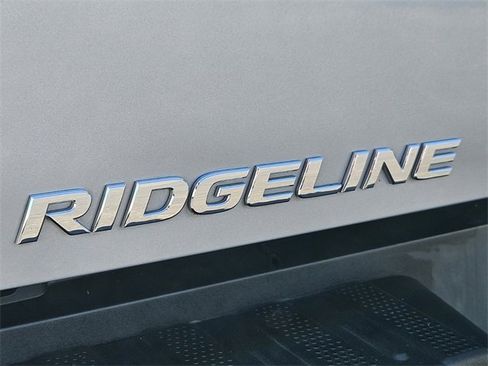 Used 2019 Honda Ridgeline Sport image 16