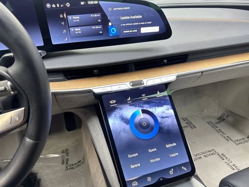 Used 2023 Lucid Air Touring AWD/4WD image 59