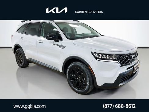 Certified 2022 Kia Sorento S image 1