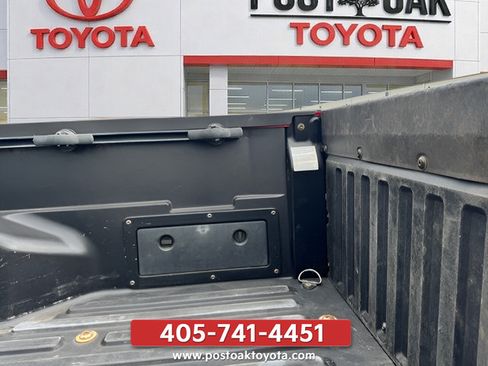 Used 2016 Toyota Tacoma SR5 w/ SR5 Appearance Package (SN) RWD image 20