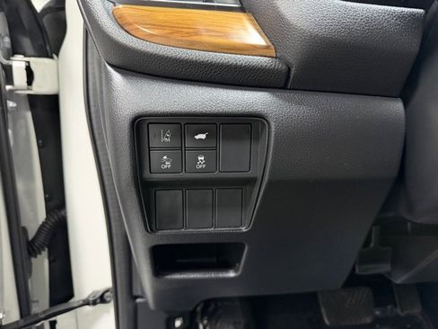 Used 2017 Honda CR-V EX-L image 18