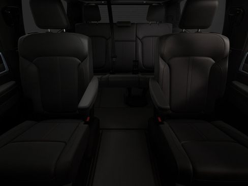 New 2026 Jeep Grand Wagoneer 2WD image 3