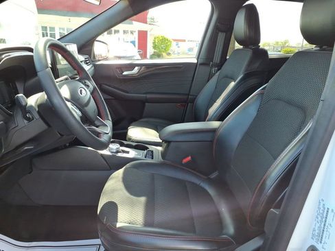 Used 2024 Ford Escape ST-Line w/ Tech Pack #1 AWD/4WD image 14