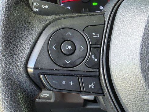 Certified 2022 Toyota RAV4 XLE w/ Convenience Package image 24