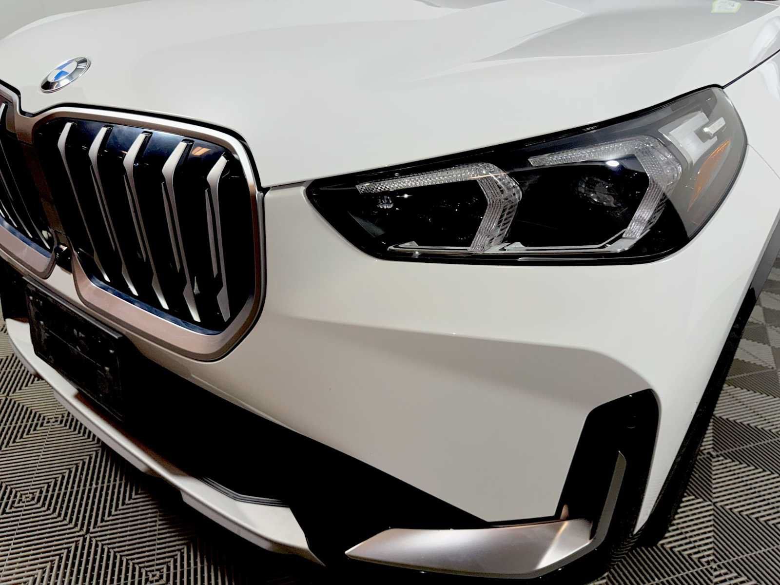 Used 2023 BMW X1 xDrive28i w/ Premium Package AWD/4WD image 26