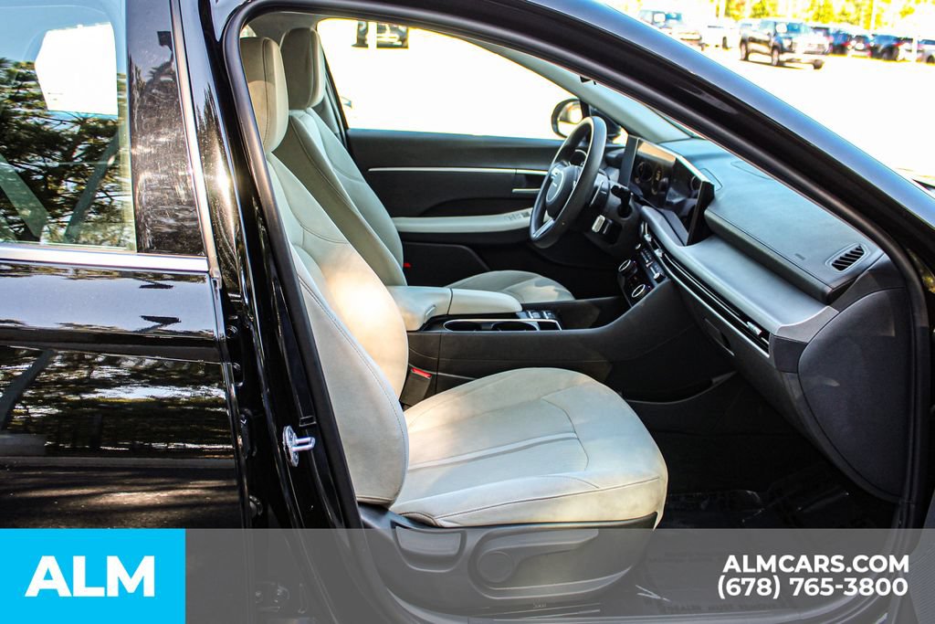 Used 2025 Hyundai Sonata SEL FWD image 20