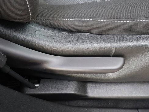 Certified 2023 Chevrolet Blazer LT w/ Convenience Package image 43