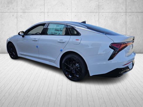 New 2026 Kia K5 GT-Line image 5
